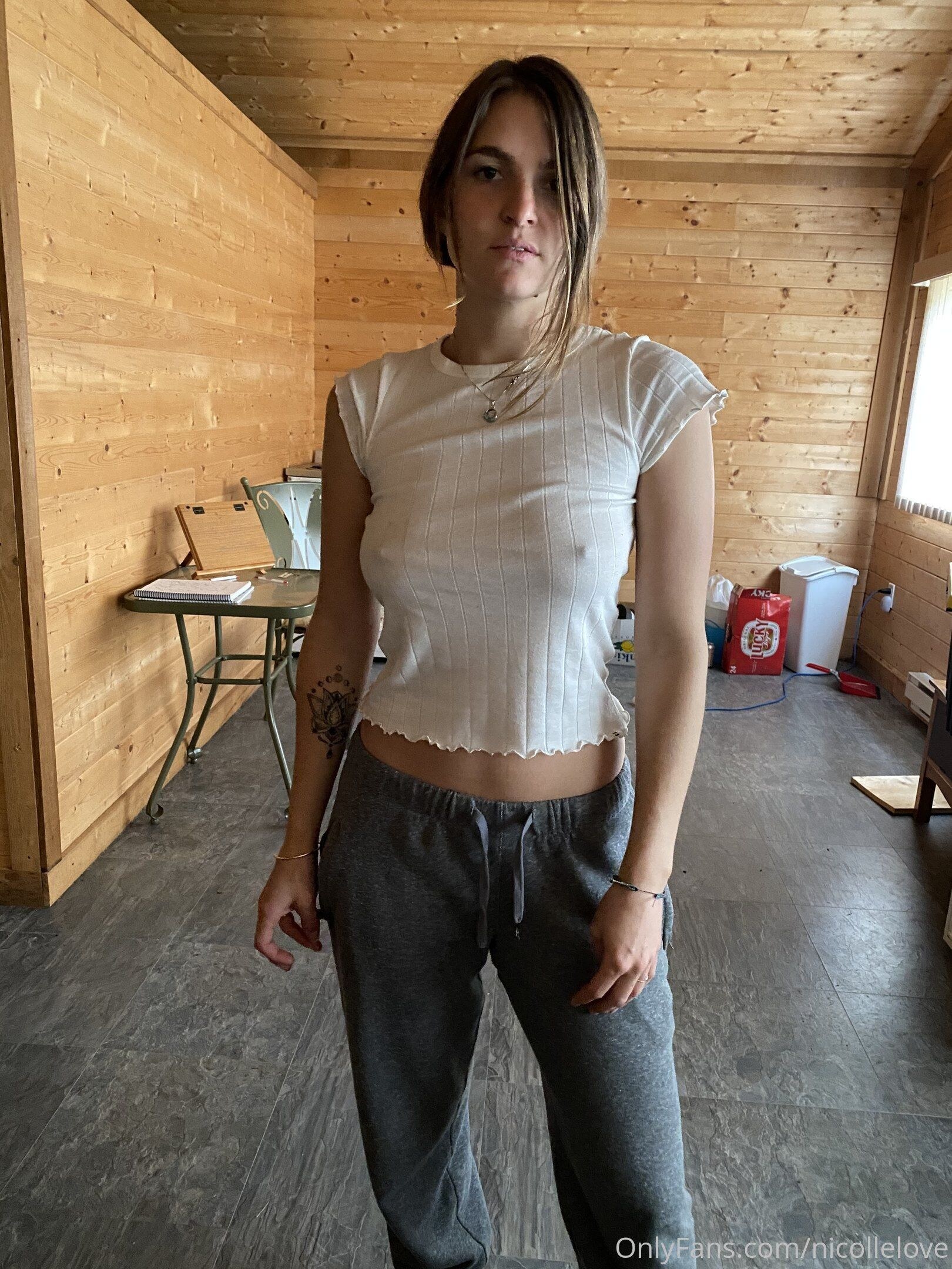 Nicolle off grid only fans