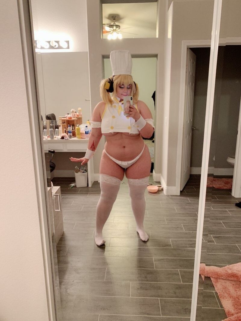 Momokun Cosplay Nudes