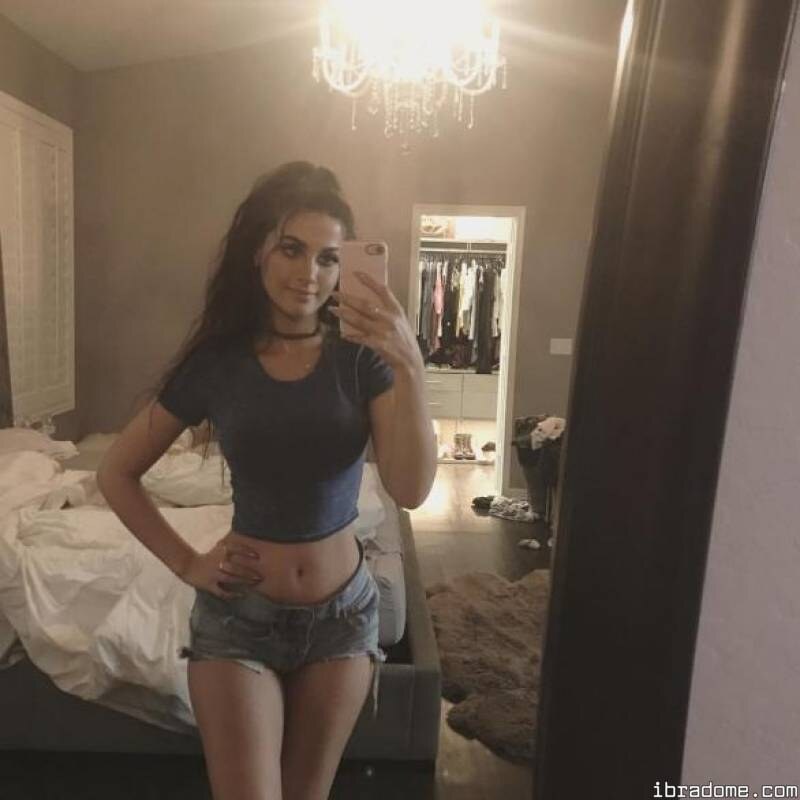 SSSniperwolf Sexy Pictures. 